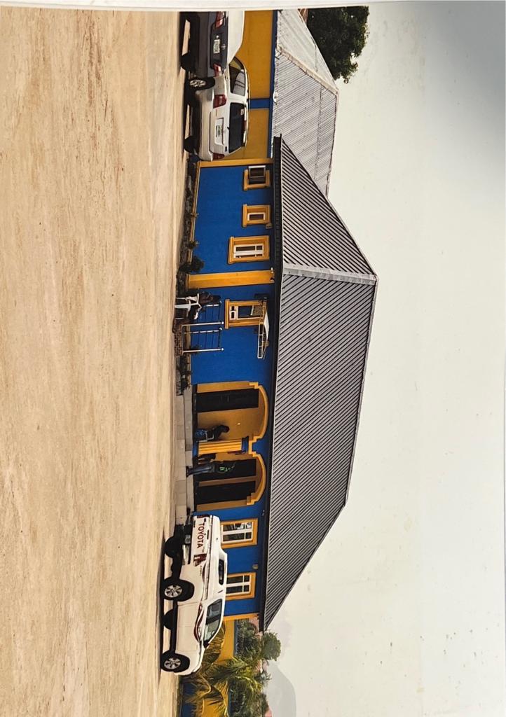 Customer service frontage